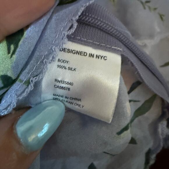 INTERMIX | Lavender Purple Floral Silk Ruffled Babydoll Shirt tie bust | size 8 - Picture 6 of 6